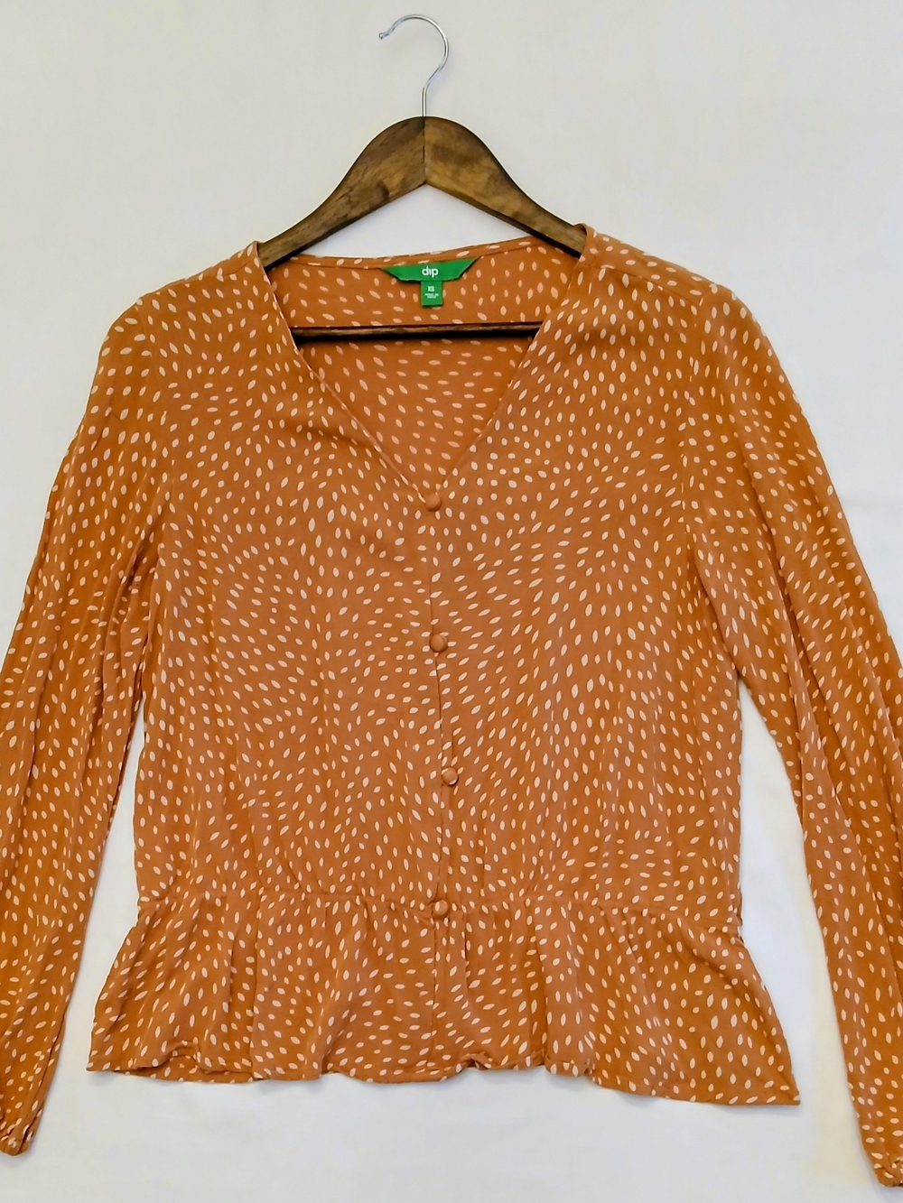 Dip Boho Burnt Orange Spotted Peplum Long Sleeve Blouse Top V-Neck Size XS NWOT